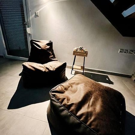 וולוס Escala Double Loft 1 & Parking In The City Center מראה חיצוני תמונה